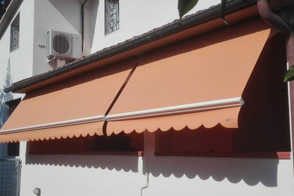 Tende a bracci